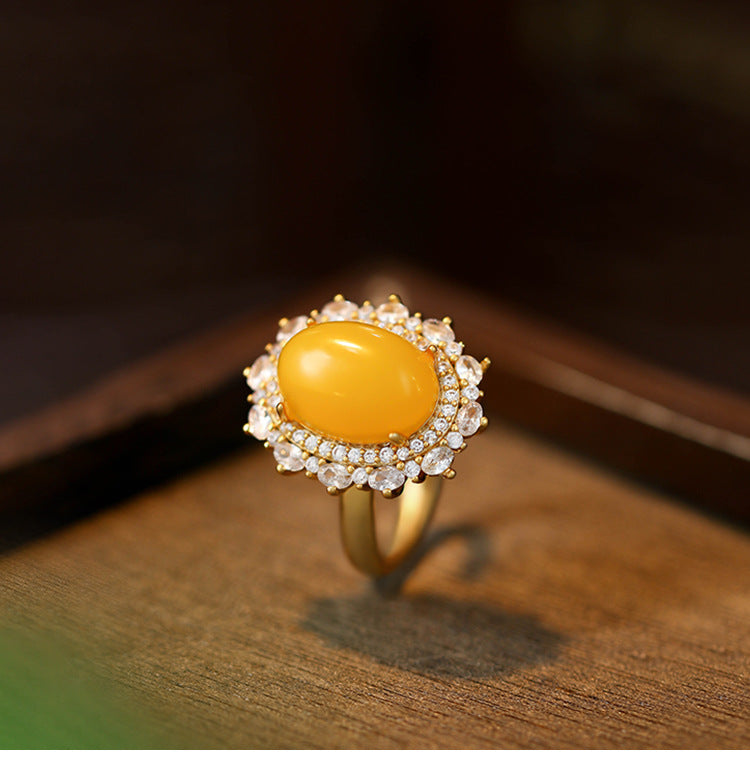 Retro Court Style Princess Imitation Beeswax Amber Adjustable Ring