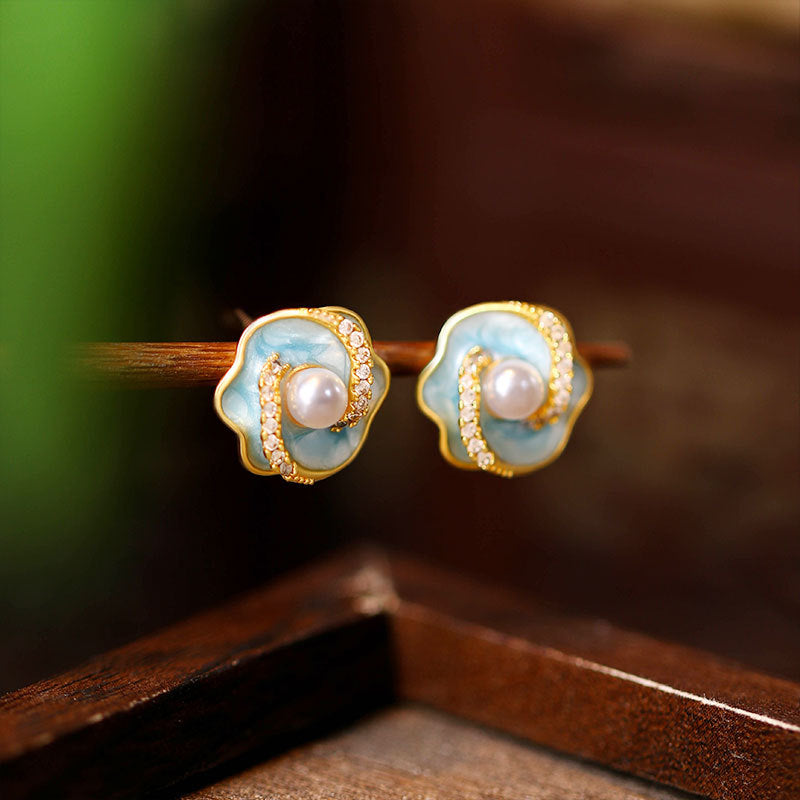 Small Sweet Potato Artificial Pearl Camellia Earrings, Real Gold Plating, French Vintage
