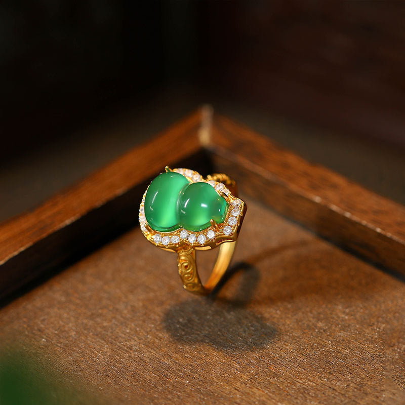Cool Green Chalcedony Gourd Ring for Women