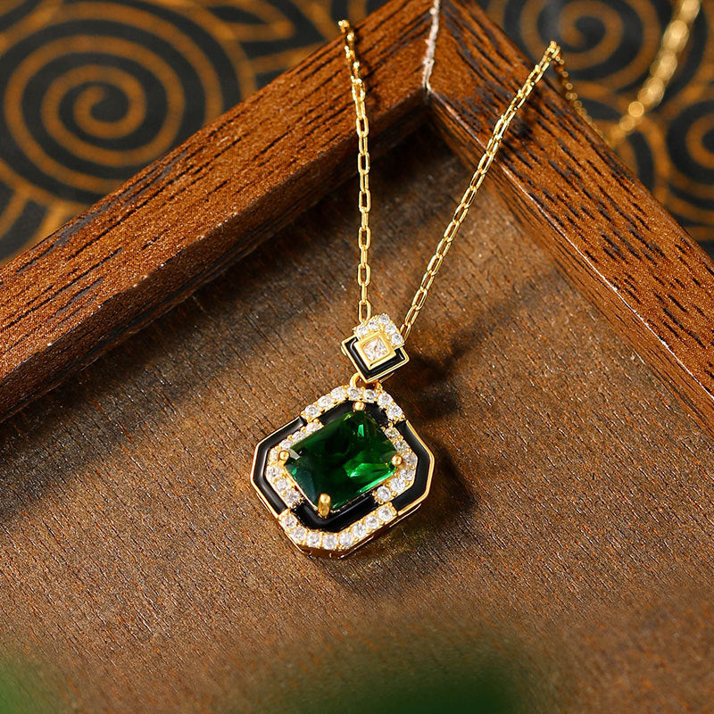 Simple Princess Square Emerald Diamond Light Luxury Black Enamel Necklace for Women - Simulation Paraiba Suit