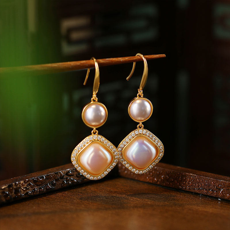 Shi Jia Pearl Texture Elegant Internet Red Niche High-end Hong Kong Style Earrings for Women