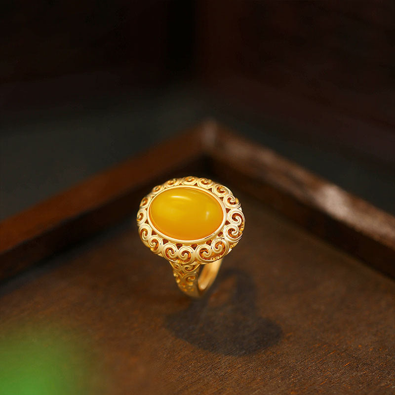 Ancient Gold-plated Beeswax Xiangyun Ruyi Filigold Hollow Egg Face Ring