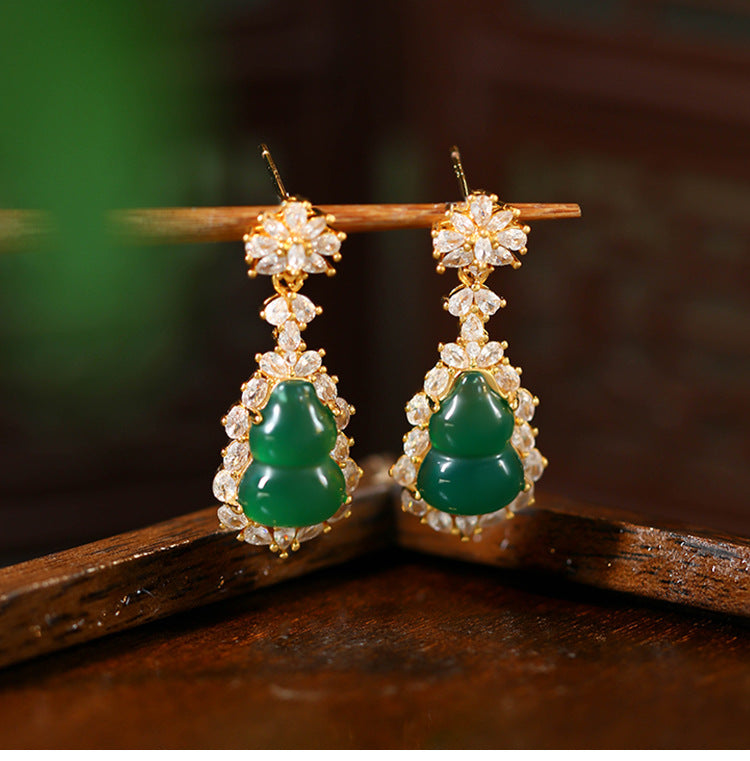 Golden Silver Needle Earrings with Natural Green Chalcedony Gourd Egg Face Light Agate Pendant