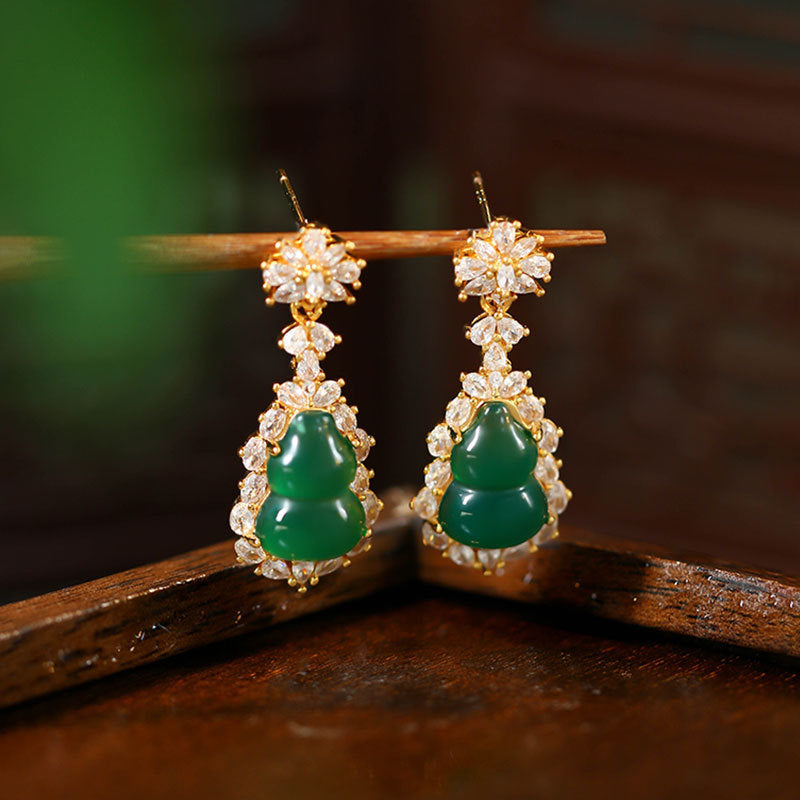 Golden Silver Needle Earrings with Natural Green Chalcedony Gourd Egg Face Light Agate Pendant