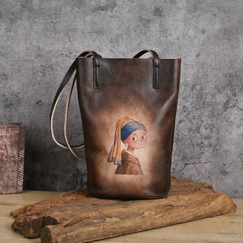 2025 Hand-Polished First Layer Cowhide Shoulder Bucket Bag, Lazy Literary Retro Print