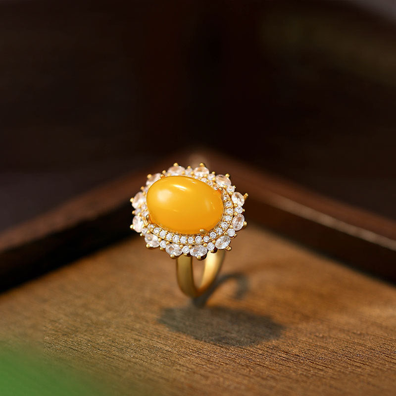 Retro Court Style Princess Imitation Beeswax Amber Adjustable Ring