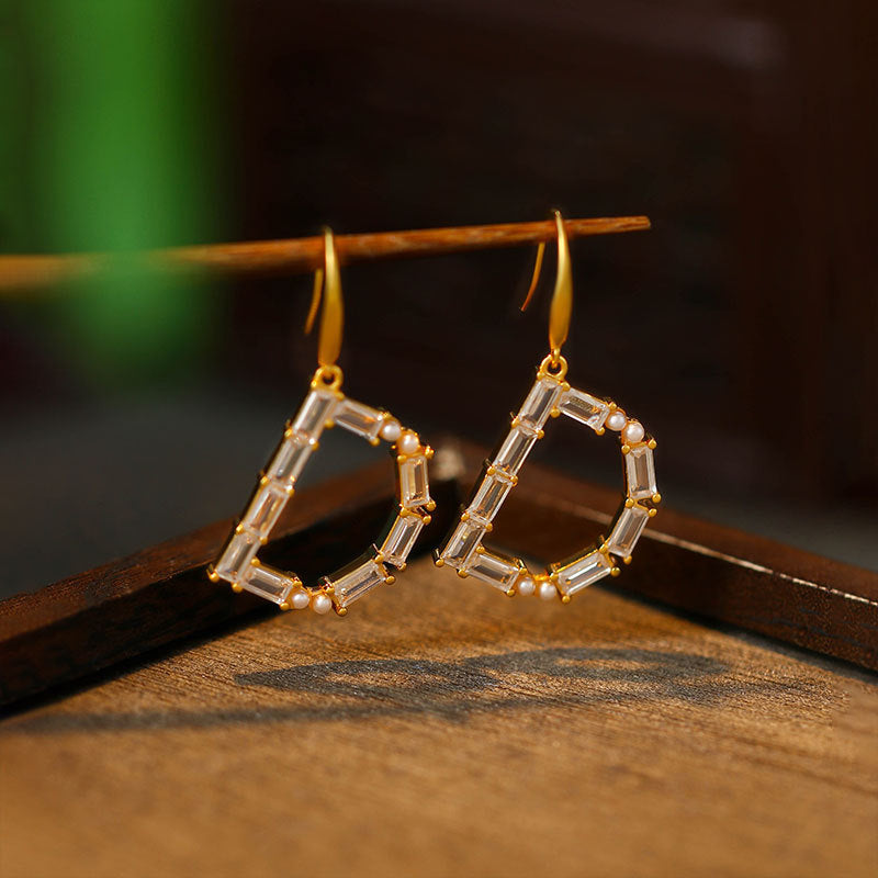 Copper Gold-plated French Diamond Pearl Letter Earrings