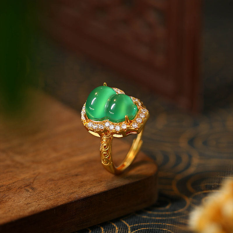 Cool Green Chalcedony Gourd Ring for Women