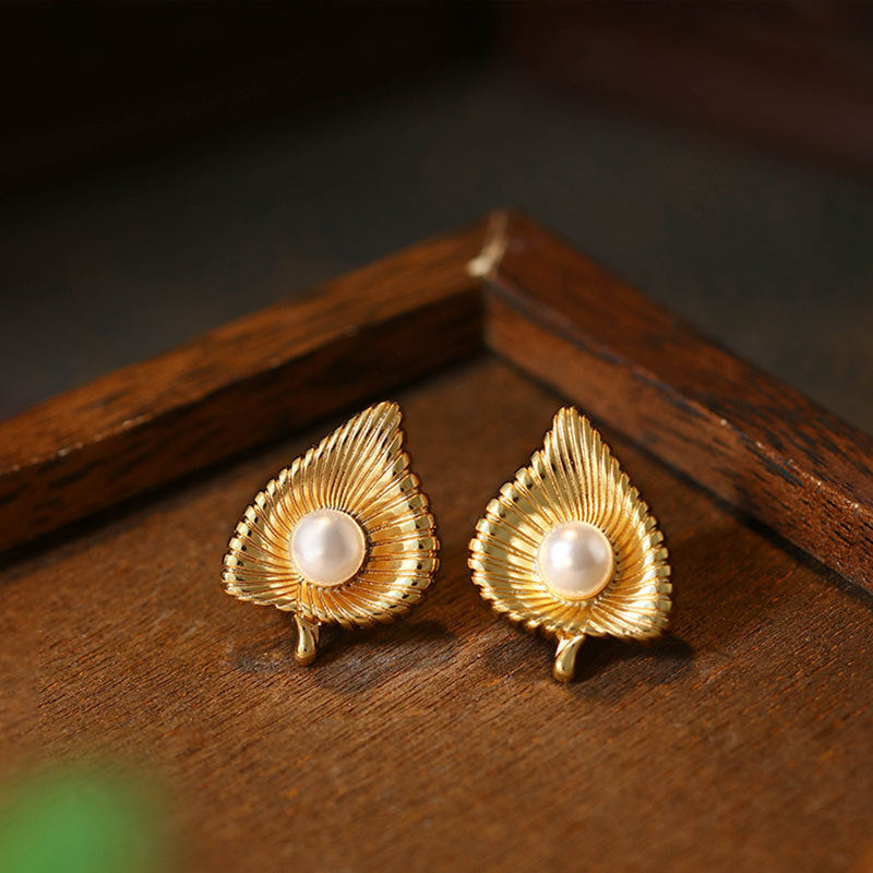 French Vintage Leaf Pearl Earrings, Simple and All-match