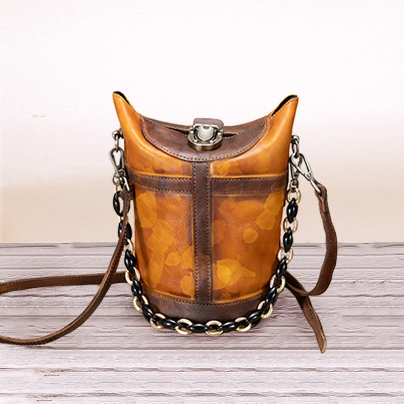 Retro Hand-painted Women's Single Shoulder Bag with Large Capacity