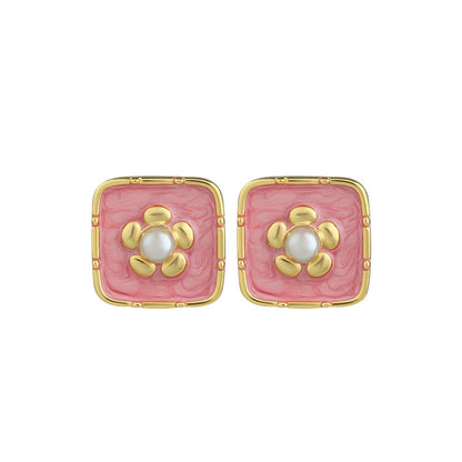 Vintage Pearl Women's Earrings - Simple, Sweet and Elegant