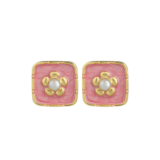 Vintage Pearl Women's Earrings - Simple, Sweet and Elegant