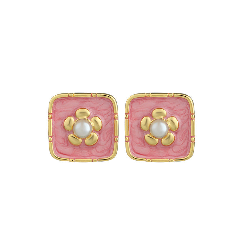 Vintage Pearl Women's Earrings - Simple, Sweet and Elegant