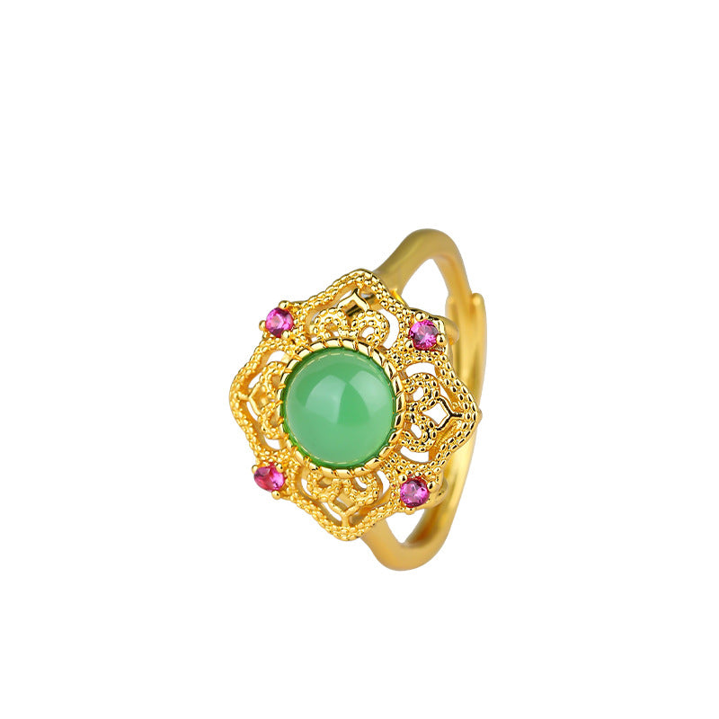 Ancient Gold-plated Hollow Pattern Ring Inlaid with Natural Chalcedony and Emerald