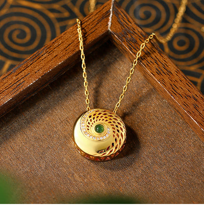 Niche Design Light Luxury Simulated Jade Pendant Necklace with Transfer Beads for Women