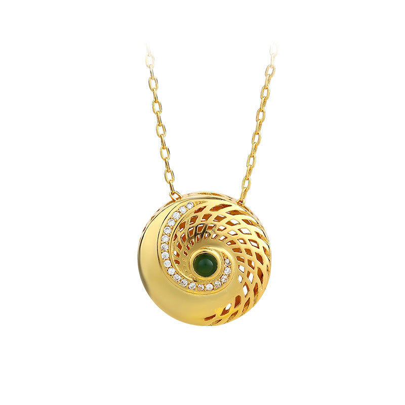 Niche Design Light Luxury Simulated Jade Pendant Necklace with Transfer Beads for Women