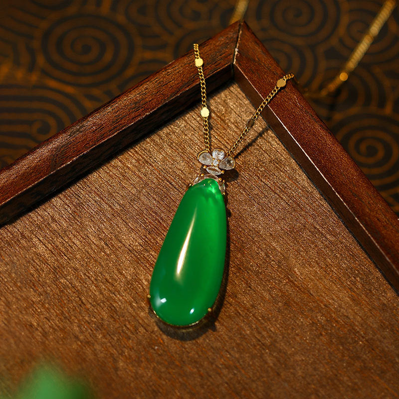 18K Gold Inlaid Green High Ice Imitation Jade Water Drop Pendant for Women - Ideal Mother Gift