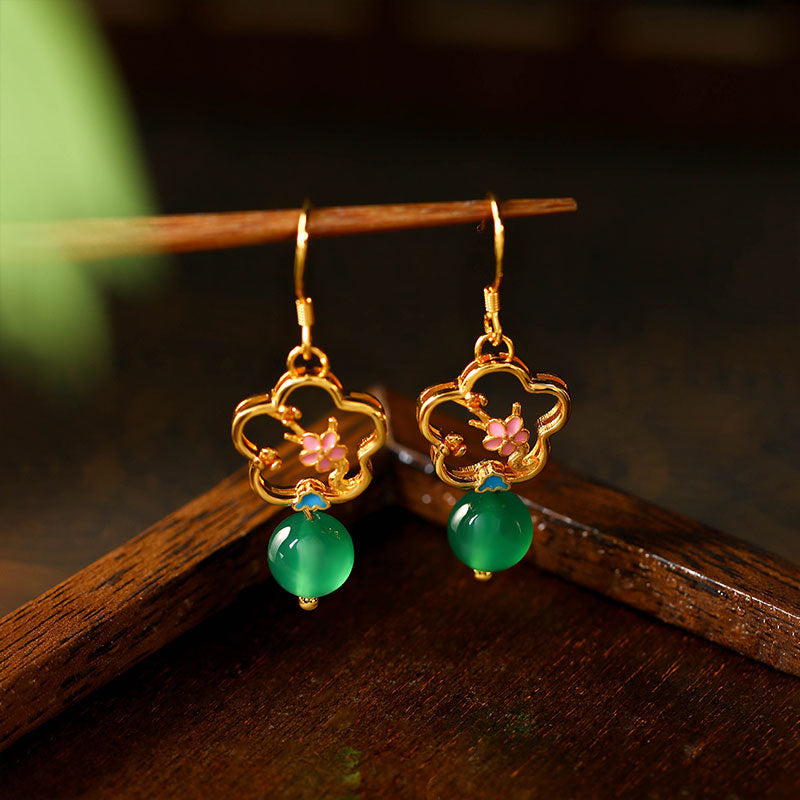 Green Chalcedony Stud Earrings, Small Fresh Flower Design