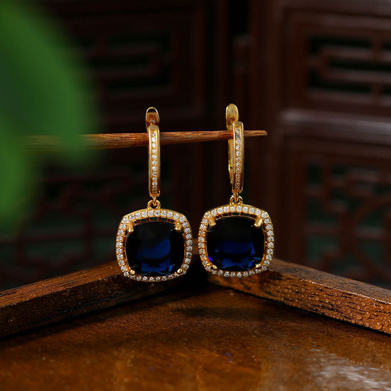 Fashion Bright Square Diamond Zircon Female Ear Hooks with Real Gold Plating