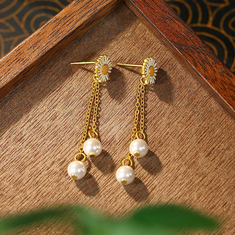 Daisy Pearl Tassel Earrings, European and American Ins Style, Imitation Freshwater Pearl, Antique Design