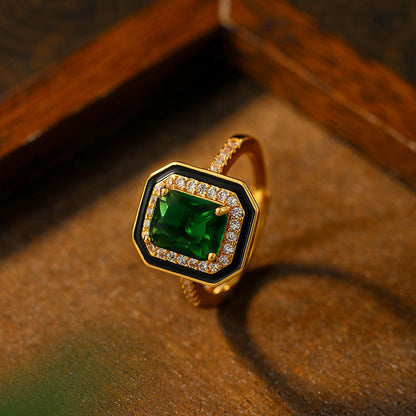 Imitation Paraiba Simple Princess Sugar Green Diamond Black Enamel Ring