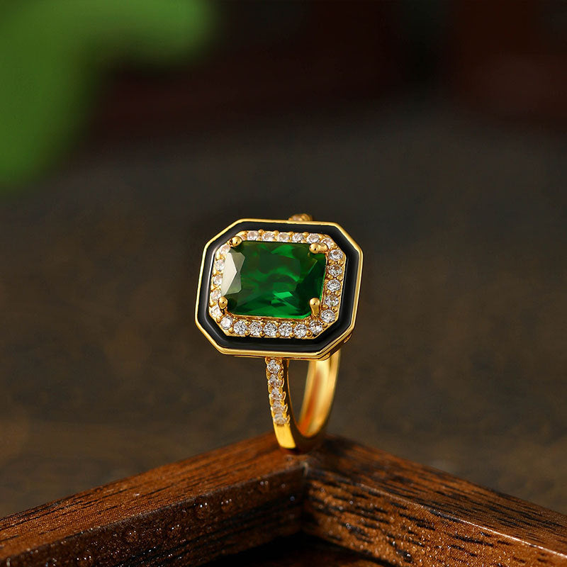 Imitation Paraiba Simple Princess Sugar Green Diamond Black Enamel Ring