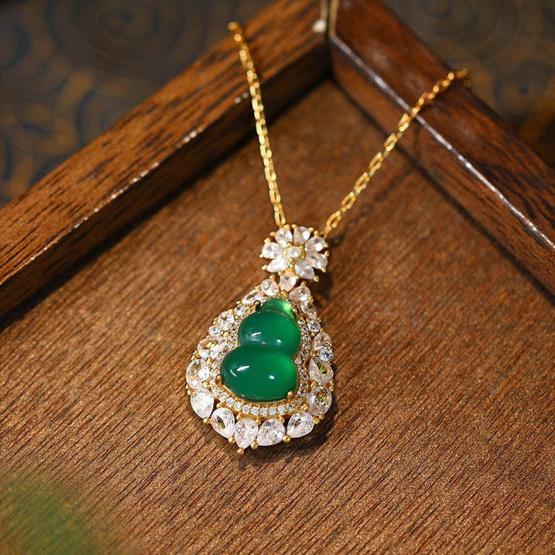 Imitation Jasper Hollow Gourd Chalcedony Necklace for Women